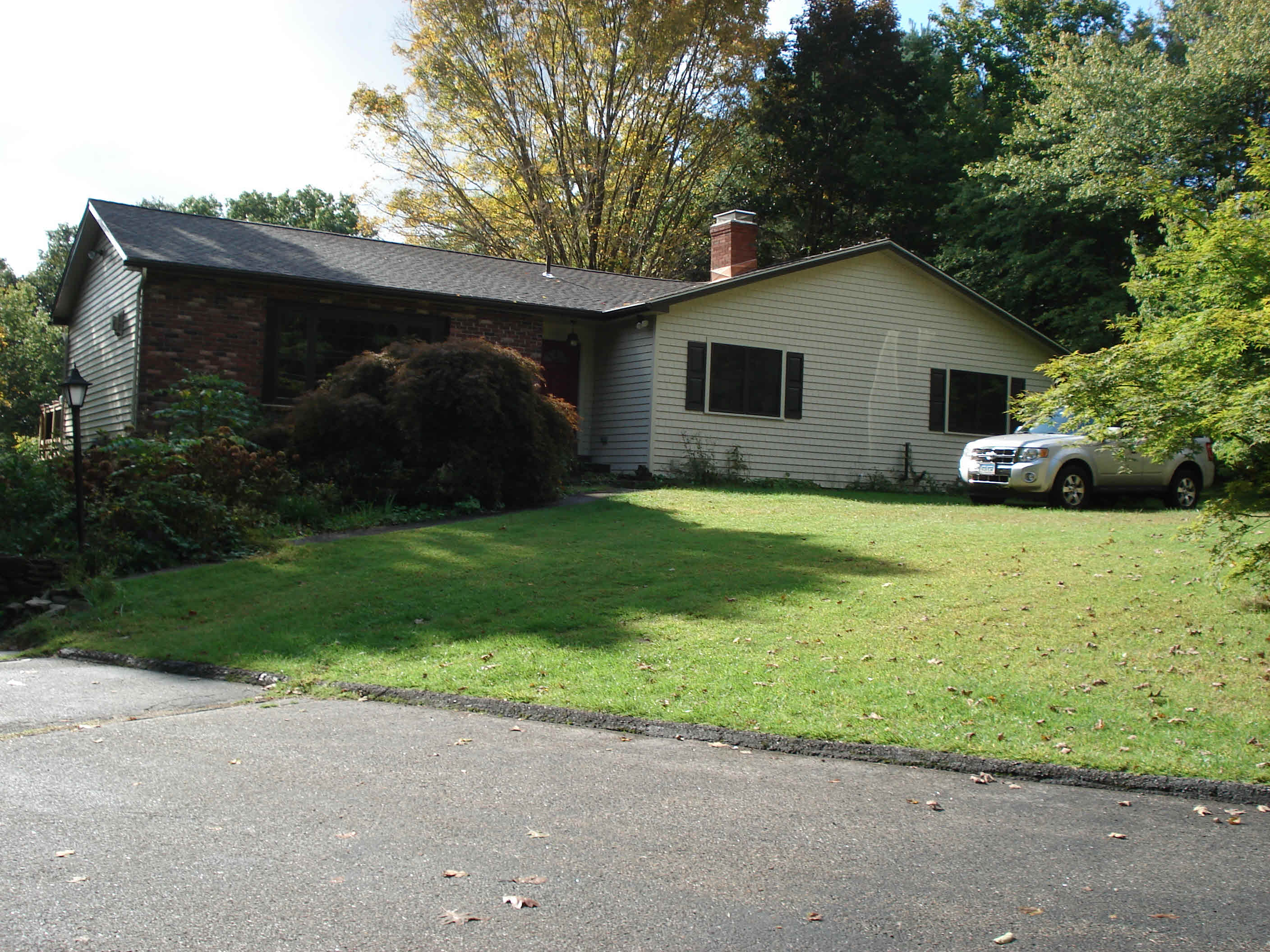 Building photograph for 79 CLAPBOARD RD